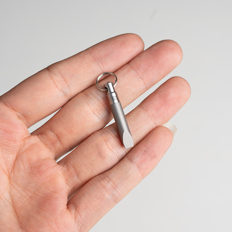 Wielofunkcyjny stop tytanu Usu – Titanium Pry Bar recenzja i cena