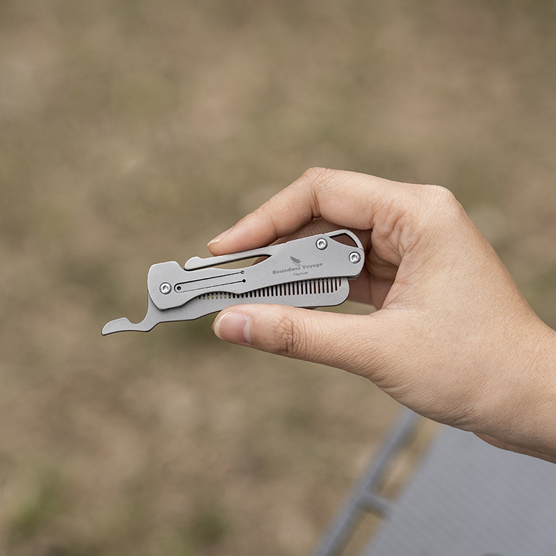 Składany grzebień tytanowy Bou – Comb Pocket Titanium recenzja i cena